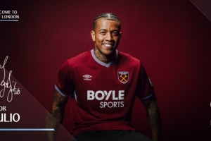 球天下体育-格伊落泪！官方：拒绝水晶宫，布莱顿27岁中卫伊戈尔加盟西汉姆