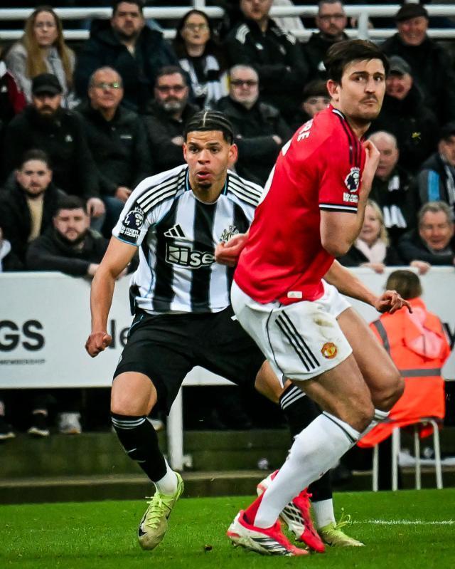 球天下体育-【英超】曼联11打10遭绝杀！纽卡世界波送卡里克首败