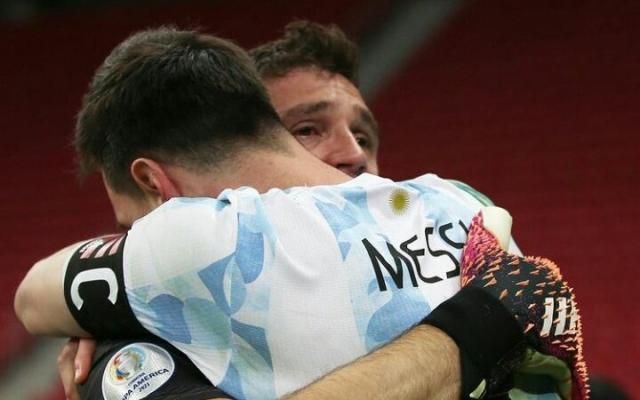 球天下体育官网-梅西：我们知道埃米利亚诺会至少扑出两个点球